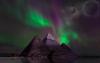 002-aurorae-pyramid-night.jpg